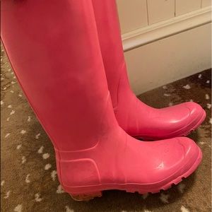 Pink Hunter Tall Rain Boots **OFFER & I WILL LIKELY ACCEPT**